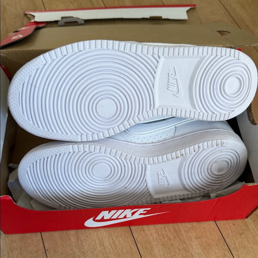 Nike Son of Force - White Sneakers - Picture 4 of 4